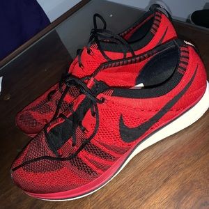 Nike Flyknit Trainer size 10.5